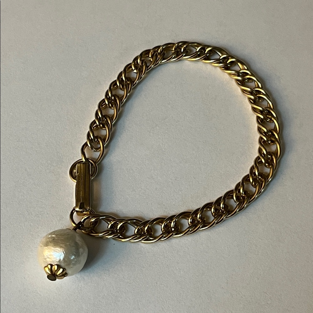 Vintage Gold Chain Bracelet with Pearl Charm